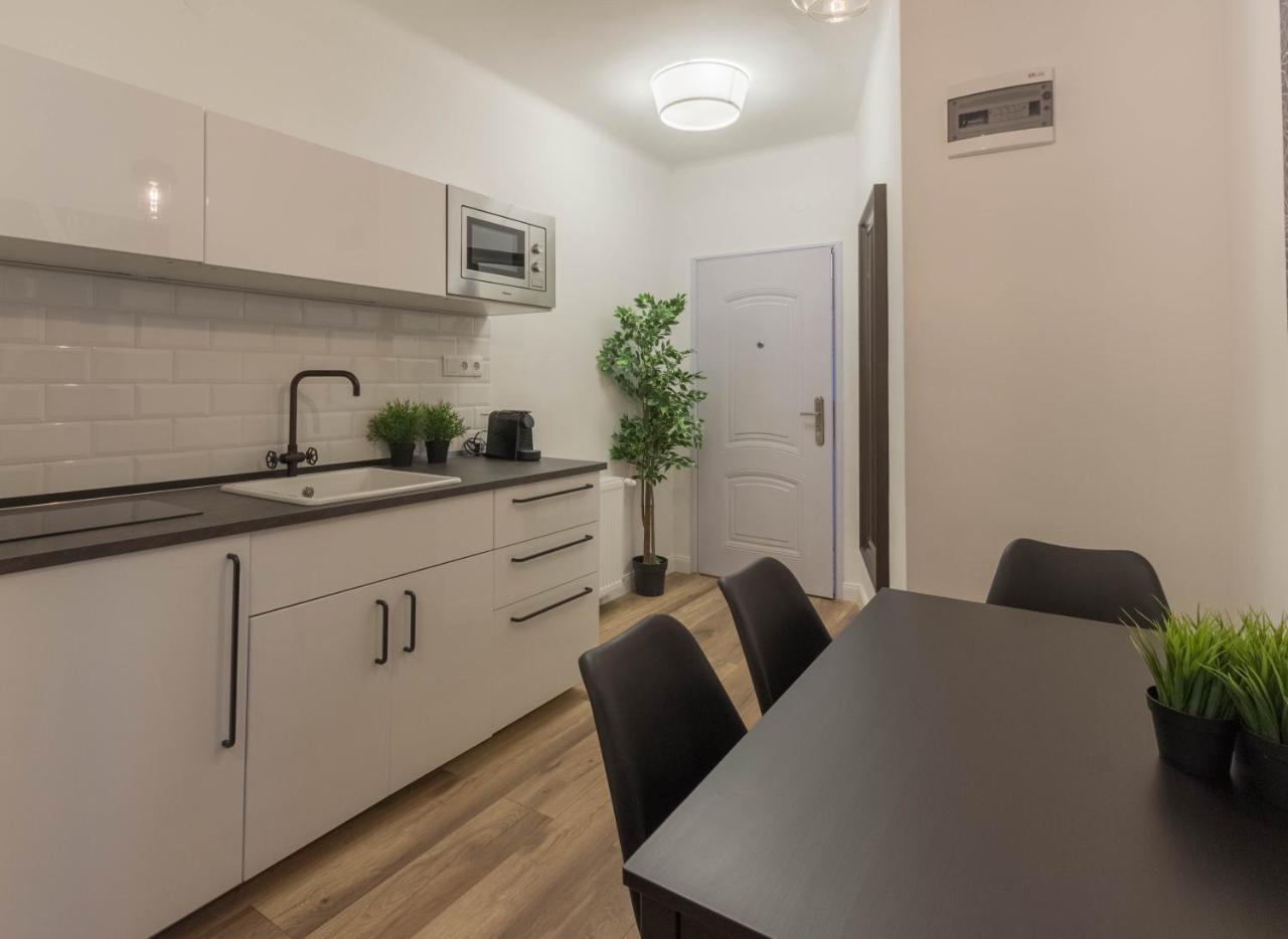 Standard Apartment By Hi5 - Madach Βουδαπέστη Εξωτερικό φωτογραφία