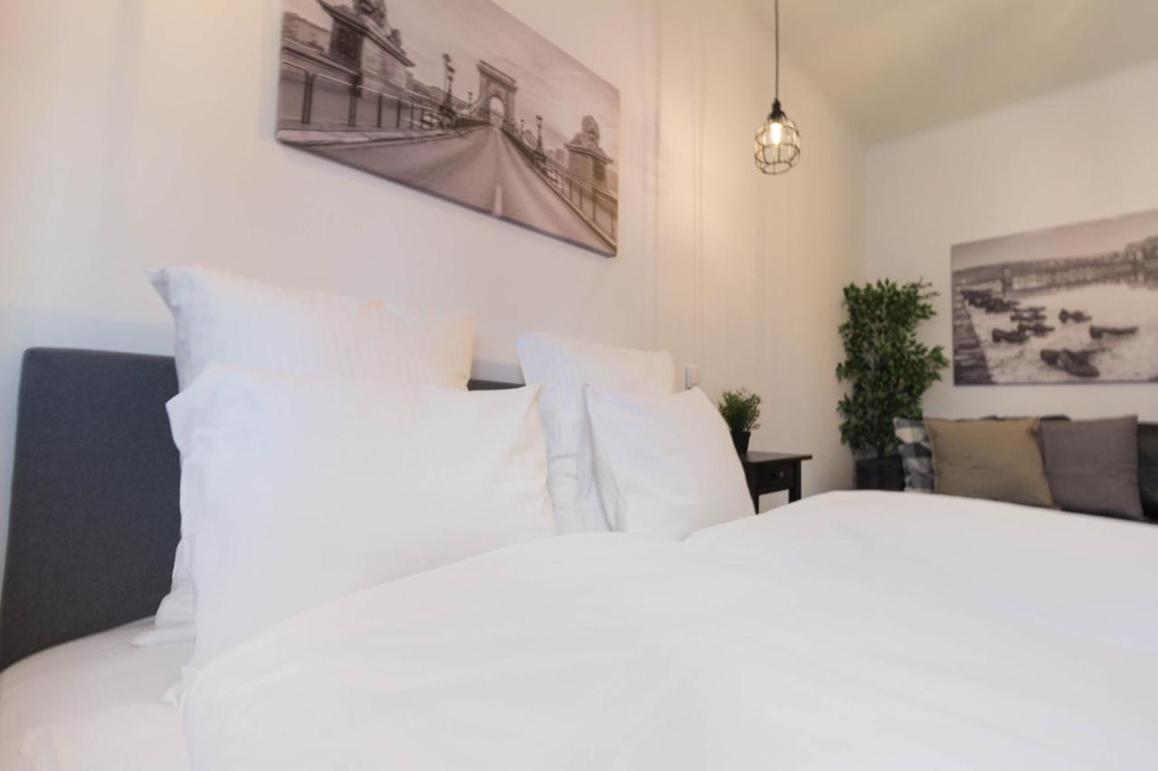 Standard Apartment By Hi5 - Madach Βουδαπέστη Εξωτερικό φωτογραφία